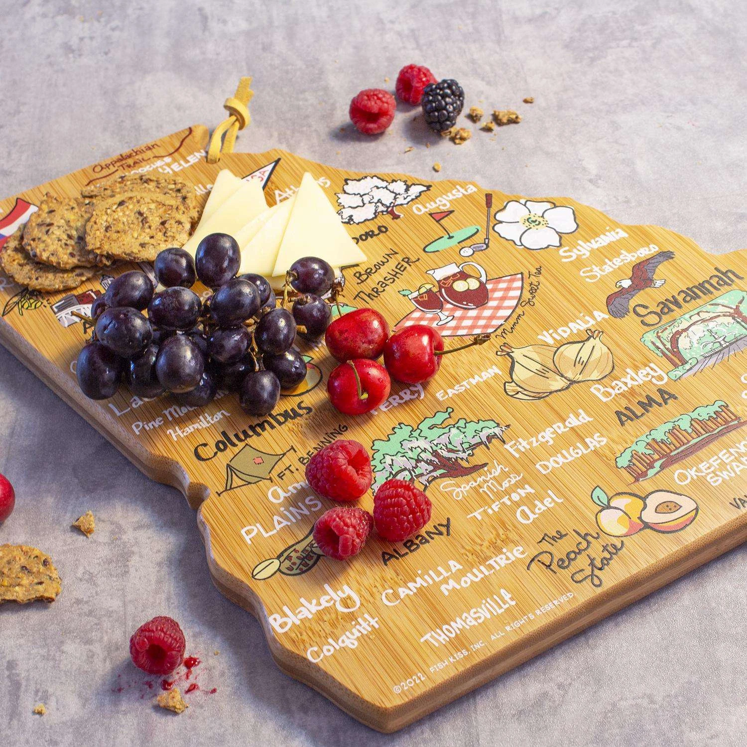 Totally Bamboo Fish Kiss 11.75 In. L X 13.25 In. W X 0.63 In. Bamboo Georgia Serving & Cutting Board - Image 5